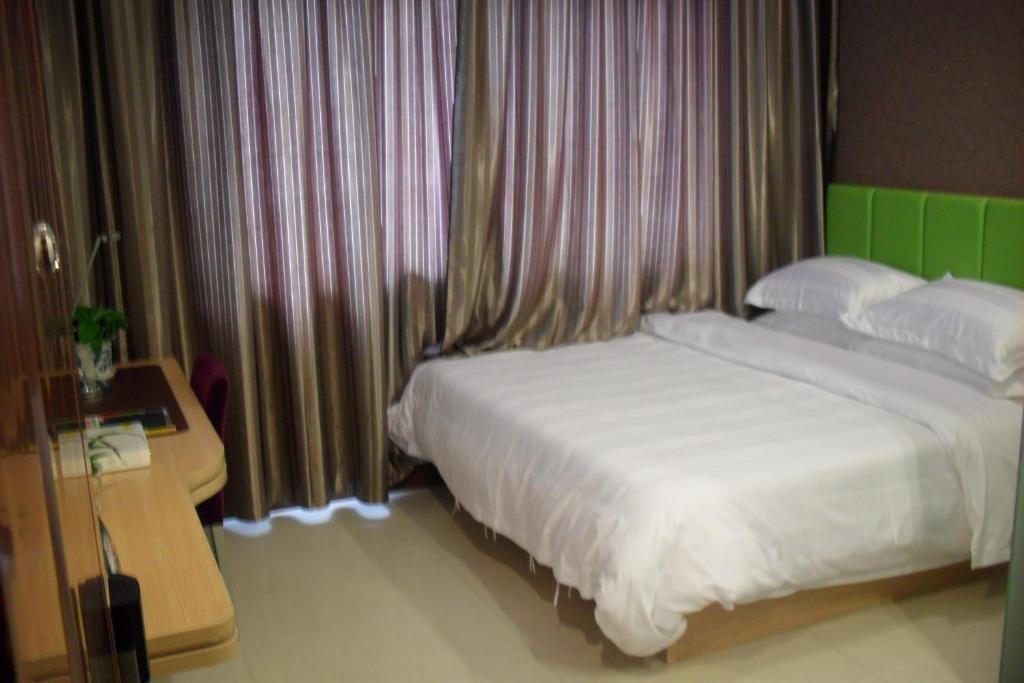 Yangshuo Harbour View Hotel Rum bild