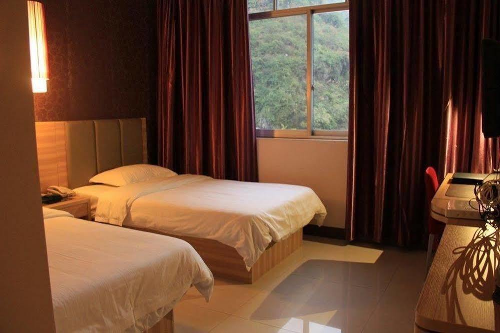 Yangshuo Harbour View Hotel Exteriör bild